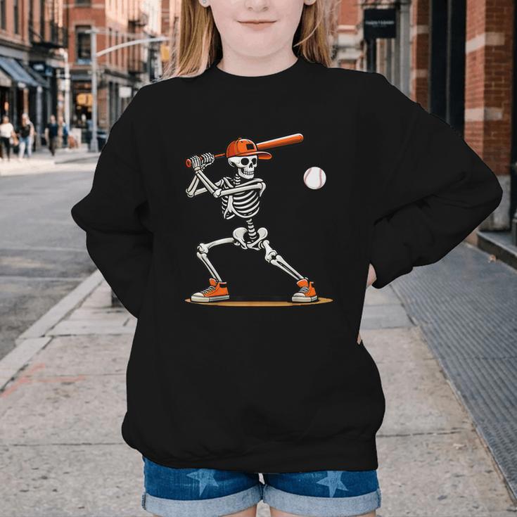 Baseball Skeleton Spooky Boys Halloween Baseball Player Youth Crewneck Sweatshirt