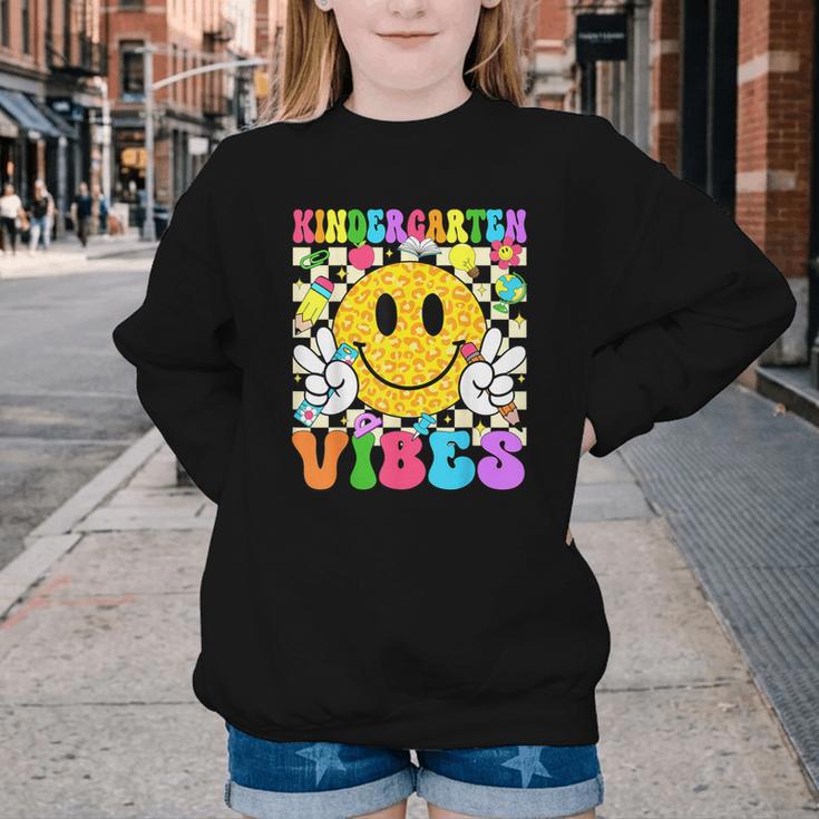 Kindergarten Vibes Smile Face Back To School Kinder Girl Kid Youth Crewneck Sweatshirt
