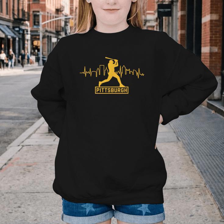 Pittsburgh Lovers Skyline Retro Baseball Heartbeat Men Women Youth Crewneck Sweatshirt Pittsburgh Lovers Skyline Retro Baseball Heartbeat Men Women Youth Crewneck Sweatshirt