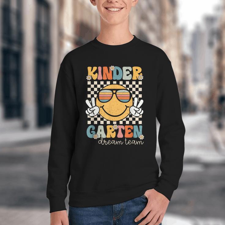 KinderGarten Dream Team Smile Retro Back To School Kinder Youth Crewneck Sweatshirt
