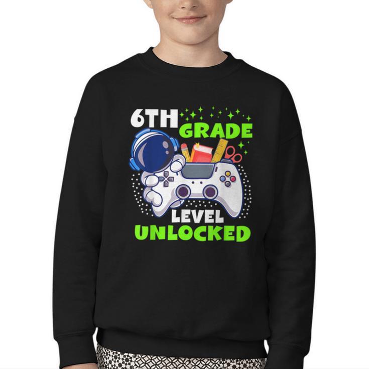 Back To School 6th Grade Level Unlocked Gamer Boys Kids Youth Crewneck Sweatshirt