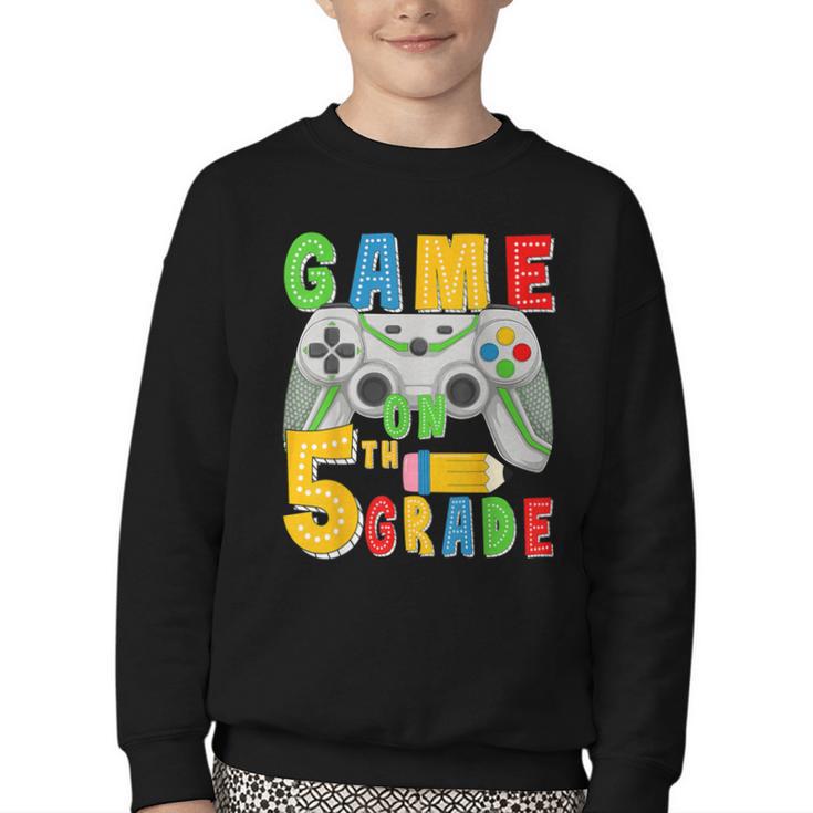 Game On Fifth Grade Back To School Gamer 5th Grade Boys Kids Youth Crewneck Sweatshirt