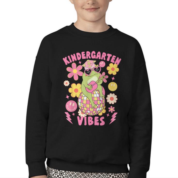 Kindergarten Vibes Groovy Kindergarten Back To School Frog Youth Crewneck Sweatshirt
