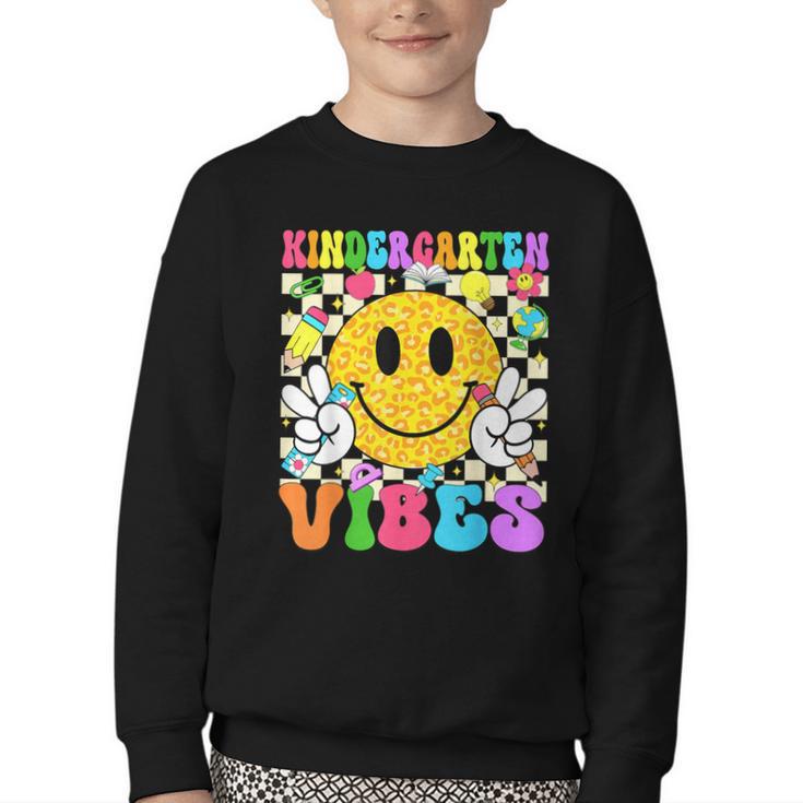 Kindergarten Vibes Smile Face Back To School Kinder Girl Kid Youth Crewneck Sweatshirt