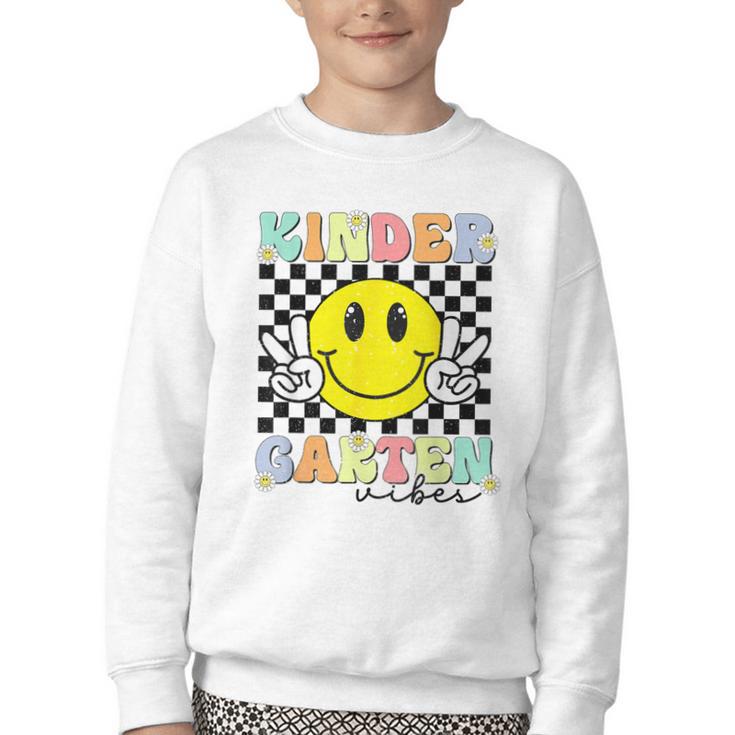 Girls Kindergarten Vibes Smile Face Back To School Kinder Youth Crewneck Sweatshirt