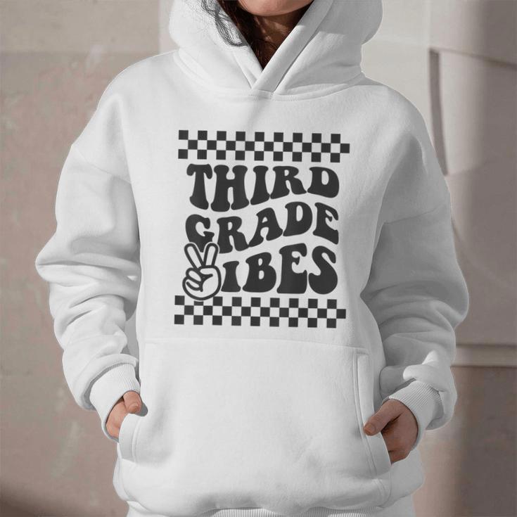 1st Day Of 3rd Grade Vibes Retro Girls Back To School Boys Graphic Youth Hoodie