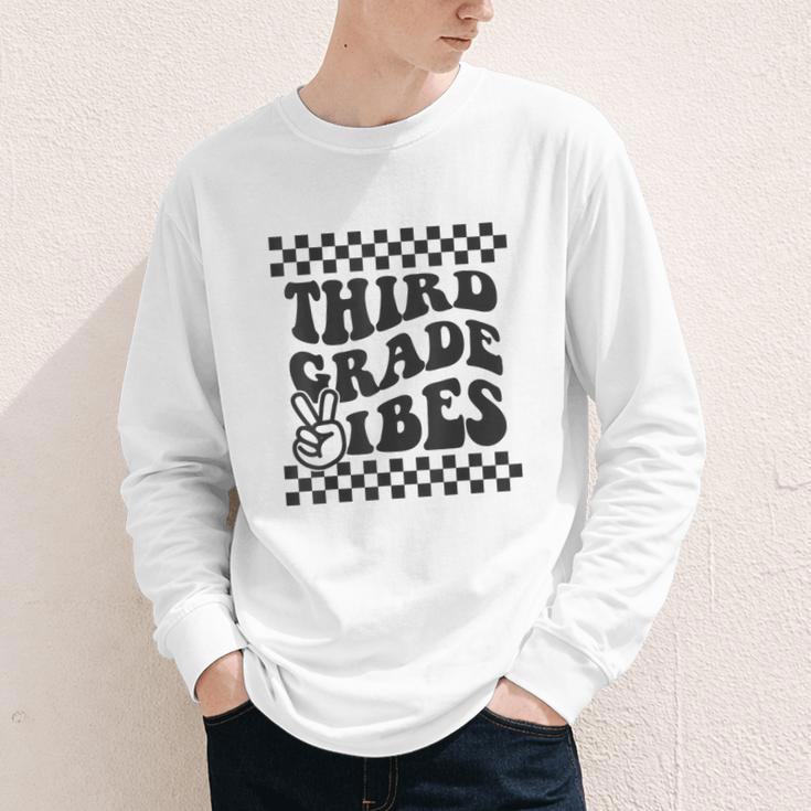 1st Day Of 3rd Grade Vibes Retro Girls Back To School Boys Youth Long Sleeve Tee