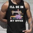 I'll Be In My Office おもしろヴィンテージフローラルミシン タンクトップ 彼への贈り物