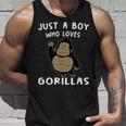 Just A Boy Who Loves Gorillas Gorilla Lover タンクトップ 彼への贈り物