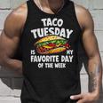 タコ・チューズデーは1週間のうちで一番好きな日 Taco Tuesday Is My Favorite Day タンクトップ 彼への贈り物