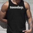 曜日 Tuesday Minimalistic 長袖tシャツ タンクトップ 彼への贈り物