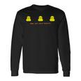 Keep Yourocial Distance 3つのイエローラバーダックグラフィック 長袖Tシャツ ギフトのアイデア
