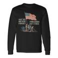 May We Never Forget Freedom Isnt Free アメリカ国旗 ベテラン 長袖Tシャツ ギフトのアイデア