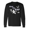 Sky Diving Mind The Gap 面白いスカイダイバー 長袖Tシャツ ギフトのアイデア
