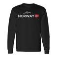 ノルウェー国旗 山 アウトドア旅行 In ノルウェー 長袖Tシャツ ギフトのアイデア