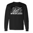 フィル・ライノット・シン・リジー・レコーディング・サンダー・アンド・ライトニング 1982 長袖Tシャツ ギフトのアイデア