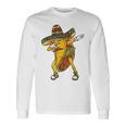 メキシコのタコスをダビングする Cinco De Mayo 長袖Tシャツ ギフトのアイデア