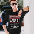 Alien Area 51 警告サイン ラスベガス Nv 長袖Tシャツ 彼への贈り物
