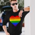 Lgbt レインボーウィングス フラッグ ハート ゲイ バイ ラブ プライド月間 Lgbtq 長袖Tシャツ 彼への贈り物