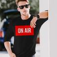 On Air レトロ Dj マイク ポッドキャスト ヴィンテージ バイブ ギフト 長袖Tシャツ 彼への贈り物