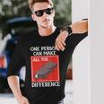 One Person Can Make A Difference Tiananmen タンクマン 長袖Tシャツ 彼への贈り物
