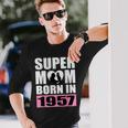 スーパー・ママ 1957年生まれ ママ 誕生日 1957年 誕生日 1957年 長袖Tシャツ 彼への贈り物