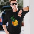 パイナップル バレーボール 面白い フルーツ ビーチ ハワイ ハワイアン スパイク 長袖Tシャツ 彼への贈り物