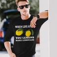 人生がレモンをくれたらレモネードを作ろう 長袖Tシャツ 彼への贈り物