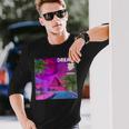 審美的なヴェイパーウェイヴドリーム。ピラミッドのある電気の楽園 長袖Tシャツ 彼への贈り物