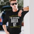私は61歳の誕生日 おもしろい エリアに入ってる 61歳 長袖Tシャツ 彼への贈り物