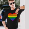 虹 ハート Lgtbq 虹色 虹色の旗 カラフル 長袖Tシャツ 彼への贈り物