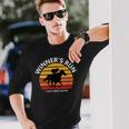 馬好きの方や競馬ファンにお勧め 勝者の走り オシャレな競馬イラスト 長袖Tシャツ 彼への贈り物