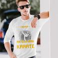 Never Underestimate An Old Man Who Know Karate 長袖Tシャツ 彼への贈り物