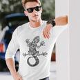 ニュージーランドの部族マオリタトゥーシンボル 長袖Tシャツ 彼への贈り物