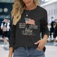 May We Never Forget Freedom Isnt Free アメリカ国旗 ベテラン 長袖Tシャツ 彼女への贈り物