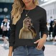 Thinking Monkey Meme 長袖Tシャツ 彼女への贈り物