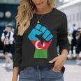 アゼルバイジャン 国旗 アゼルバイジャン ルーツ 手拳 パワー アゼルバイジャン 長袖Tシャツ 彼女への贈り物