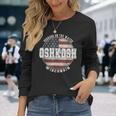 ウィスコンシン州オシュコシュ、ビンテージアメリカ国旗 長袖Tシャツ 彼女への贈り物