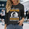 エンジニアにもヒーローが必要だからサーベイヤーになった 長袖Tシャツ 彼女への贈り物