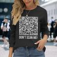 スキャンしないで！Qr スキャン・ミー・ジョーク・ファニー・ミドル・フィンガー 長袖Tシャツ 彼女への贈り物