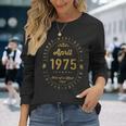 レジェンドは1975年四月生まれ 誕生日 長袖Tシャツ 彼女への贈り物