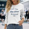 アナーバー ミシガン州 レトロ ヴィンテージ お土産 Mi アナーバー 長袖Tシャツ 彼女への贈り物