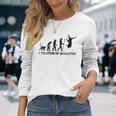 バドミントン選手の進化 長袖Tシャツ 彼女への贈り物