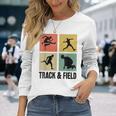 レトロな陸上競技選手。 長袖Tシャツ 彼女への贈り物
