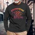 20歳の誕生日お祝いデザイン 面白い20歳のb日の引用 長袖Tシャツ 高齢者への贈り物
