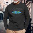 Flat Earthociety Members Around The Globe ジョーク 長袖Tシャツ 高齢者への贈り物