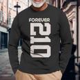 Vintage Forever 210 Texas Area Code 210 長袖Tシャツ 高齢者への贈り物