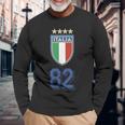 イタリア 1982 ワールドカップ サッカー ヴィンテージ クレスト グラフィック 長袖Tシャツ 高齢者への贈り物