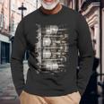 エンジンピストン断面背景 長袖Tシャツ 高齢者への贈り物