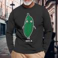 ゴーヤ ゴーヤー 顔 イラスト かわいい おもしろ 面白い 簡単 シンプル ゆるい 野菜 長袖Tシャツ 高齢者への贈り物